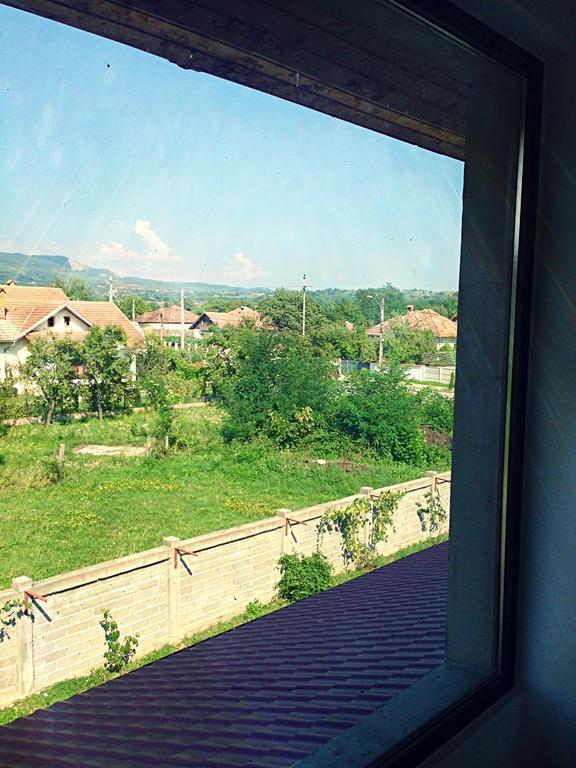 Casa Renti Hotel Novaci-Străini Екстериор снимка