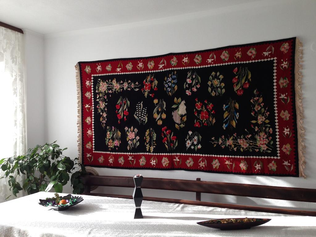 Casa Renti Hotel Novaci-Străini Екстериор снимка