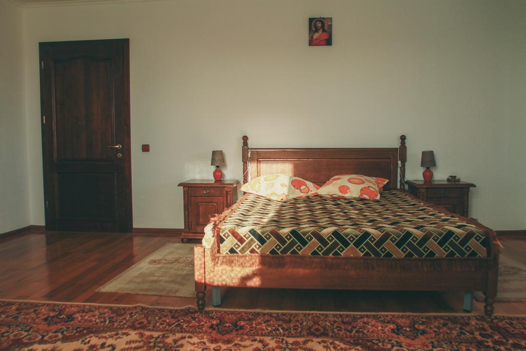 Casa Renti Hotel Novaci-Străini Екстериор снимка