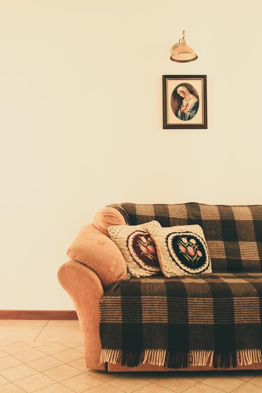 Casa Renti Hotel Novaci-Străini Екстериор снимка